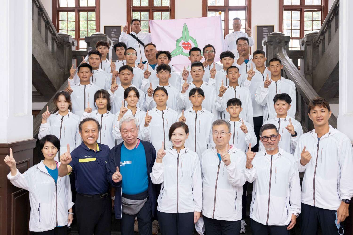 112全國運新竹市代表隊授旗 高市長：期許選手發揮潛力爭取最高榮譽